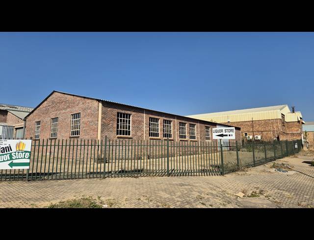 1,200M² WAREHOUSE FOR SALE IN ROCKY DRIFT